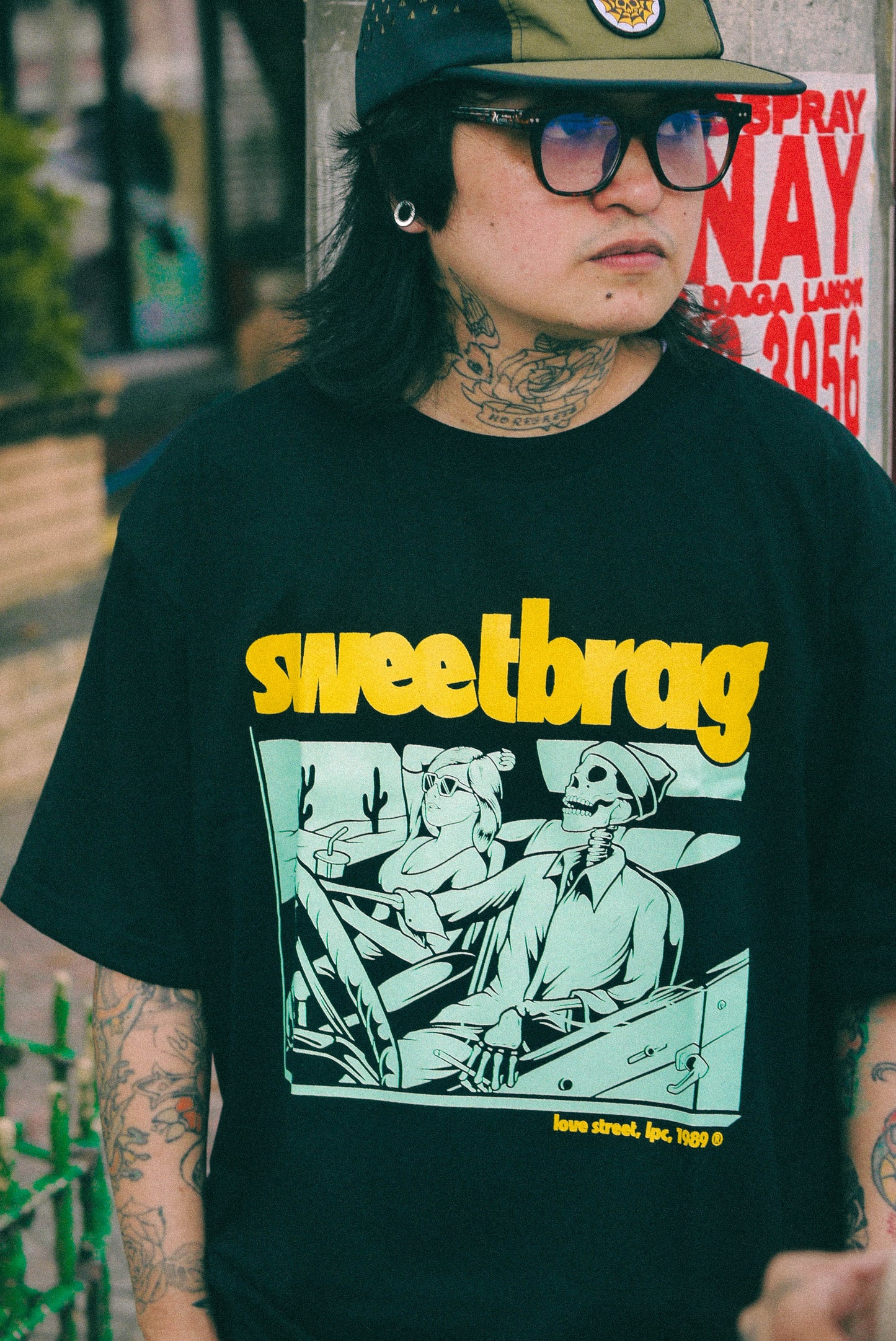 POST CARD T-SHIRT