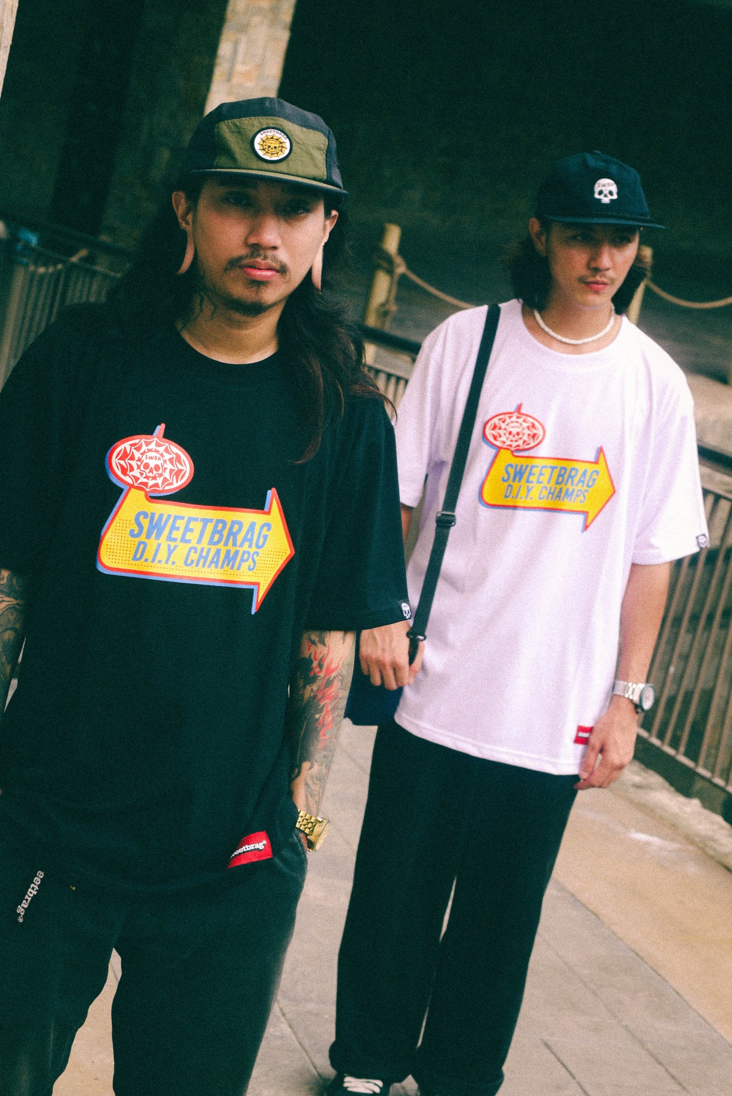 POP UP TOUR (BLACK) T-SHIRT