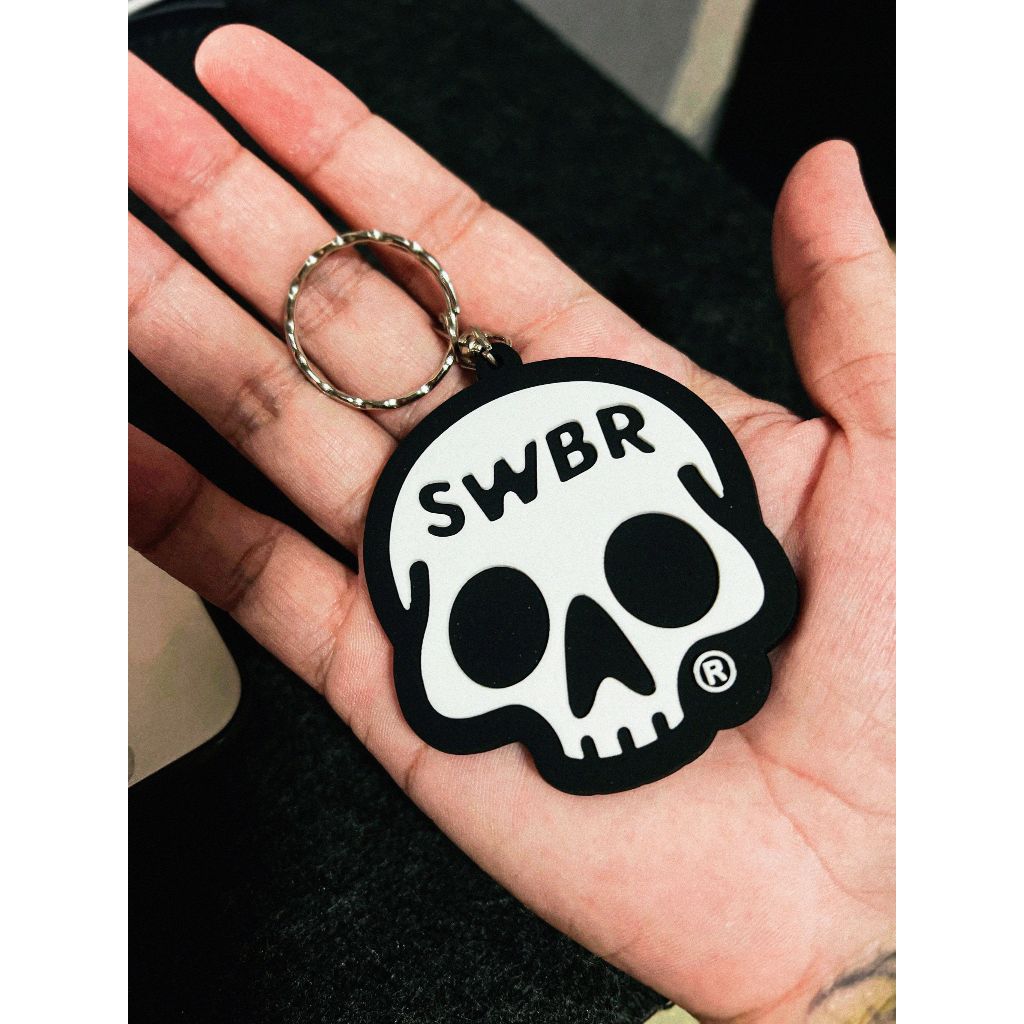 SKULLY KEYCHAIN